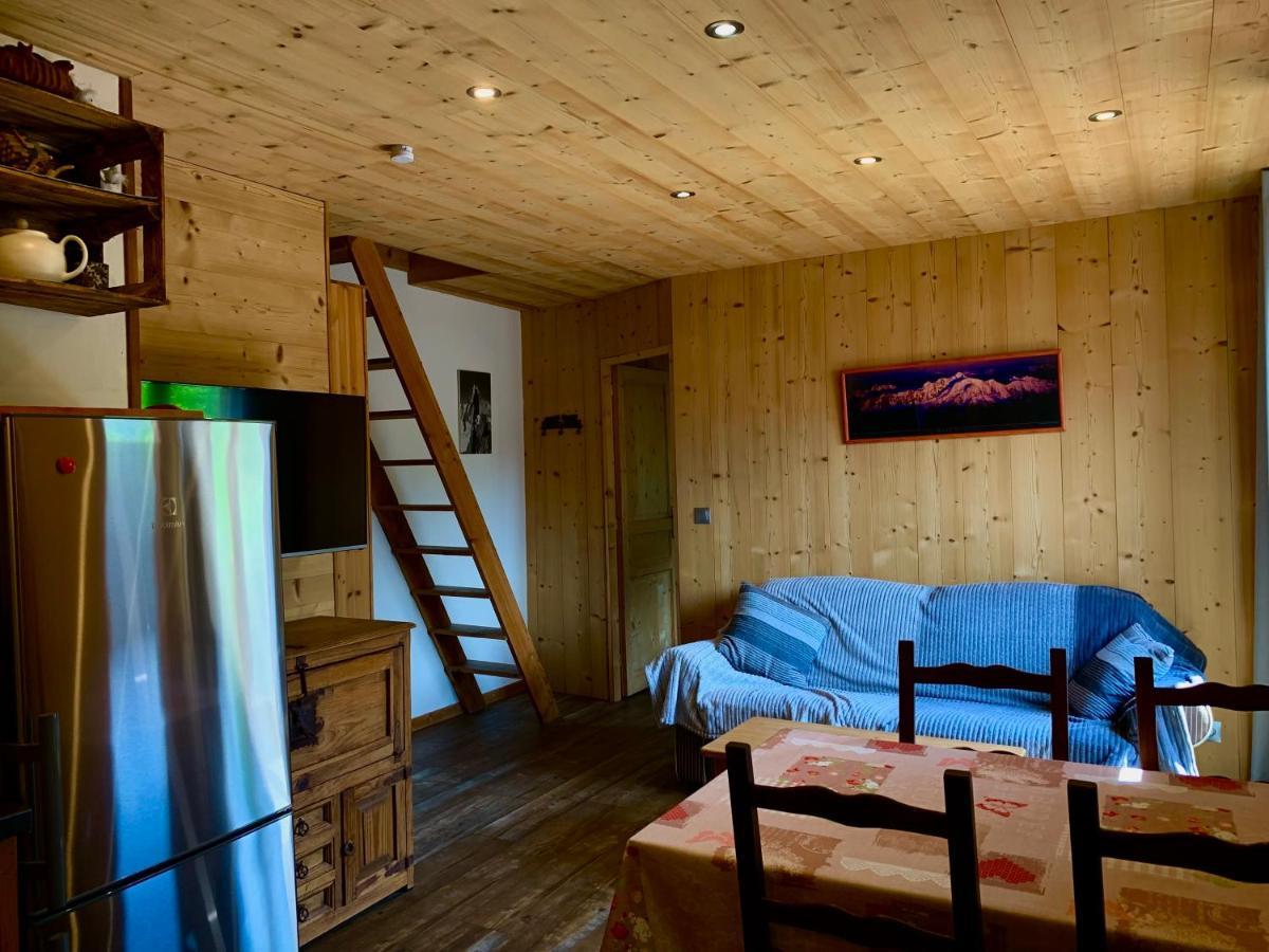 Appartement Avec Jacuzzi Dans Chalet Prive, Grande Terrasse, Parking Gratuit Les Houches Exterior foto