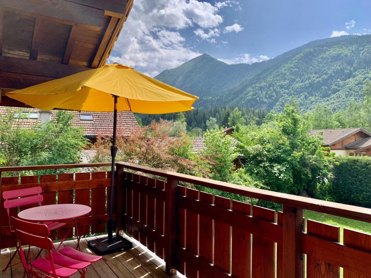 Appartement Avec Jacuzzi Dans Chalet Prive, Grande Terrasse, Parking Gratuit Les Houches Exterior foto